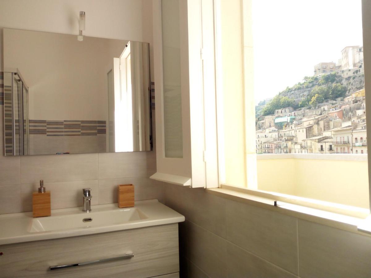 Aquila Sveva Domus Villa Ragusa Bagian luar foto